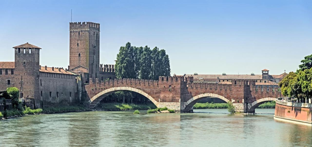 Castle View Lodge Intero Appartamento Verona Centro Storico Εξωτερικό φωτογραφία
