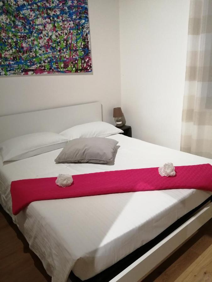 Castle View Lodge Intero Appartamento Verona Centro Storico Εξωτερικό φωτογραφία